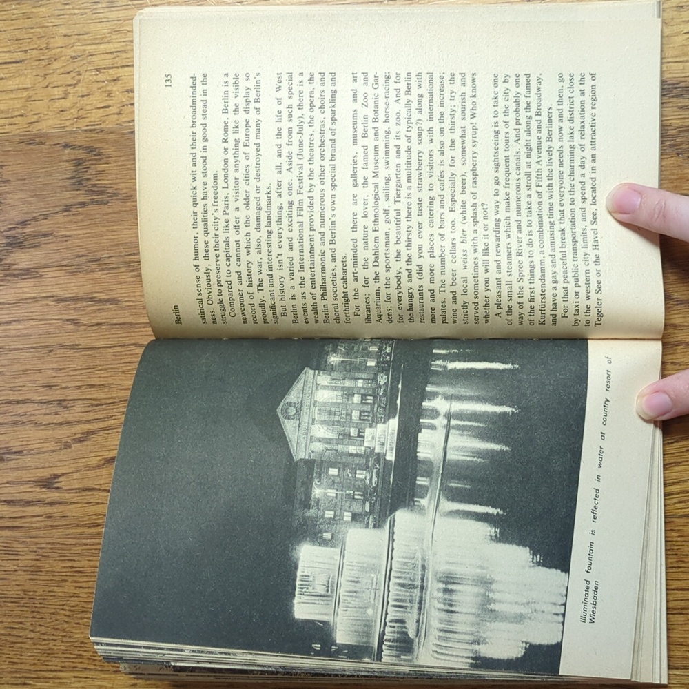 Vintage West Germany A Simon & Schuster Travel Guide Paperback Book Nonfiction - Picture 13 of 16